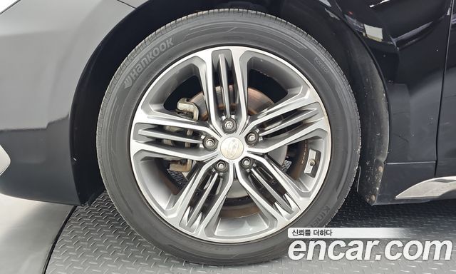 Hyundai Grandeur (IG) 2.4 Premium 2019 — фото 5