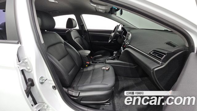 Hyundai Avante (AD) 1.6 Smart Choice 2020 — фото 12