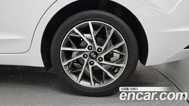 Hyundai Avante (AD) 1.6 Smart Choice 2020 — фото 21