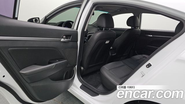 Hyundai Avante (AD) 1.6 Smart Choice 2020 — фото 26