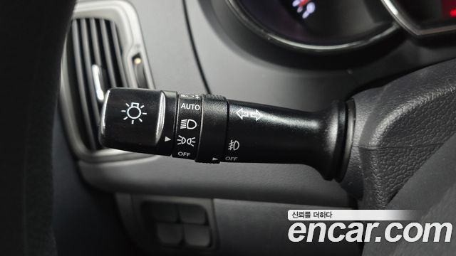 Kia Pride 1.6 GDI Hatchback Luxury 2012 — фото 18