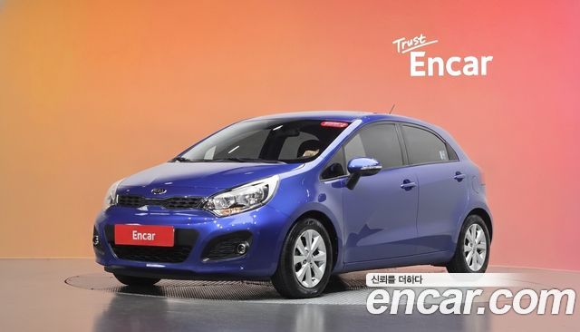 Kia Pride 1.6 GDI Hatchback Luxury
