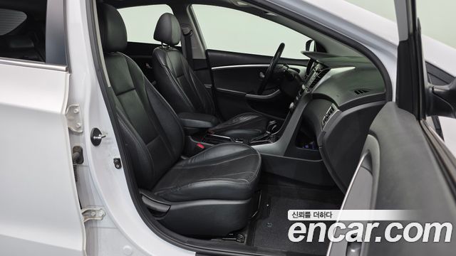 Hyundai i30 Diesel 1.6 PYL 2015 — фото 11