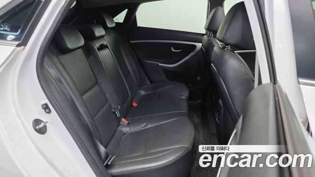 Hyundai i30 Diesel 1.6 PYL 2015 — фото 12