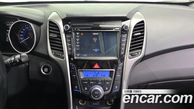 Hyundai i30 Diesel 1.6 PYL 2015 — фото 14