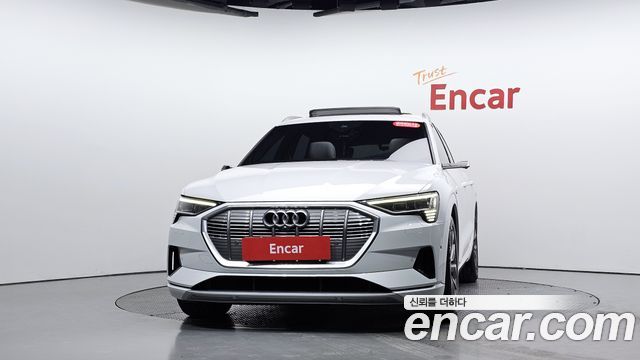 Audi e-tron 55 Quattro 2022 — фото 3