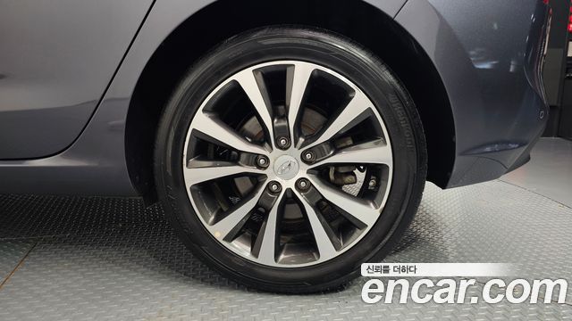 Hyundai i30 (PD) 1.4 Turbo Premium 2018 — фото 21