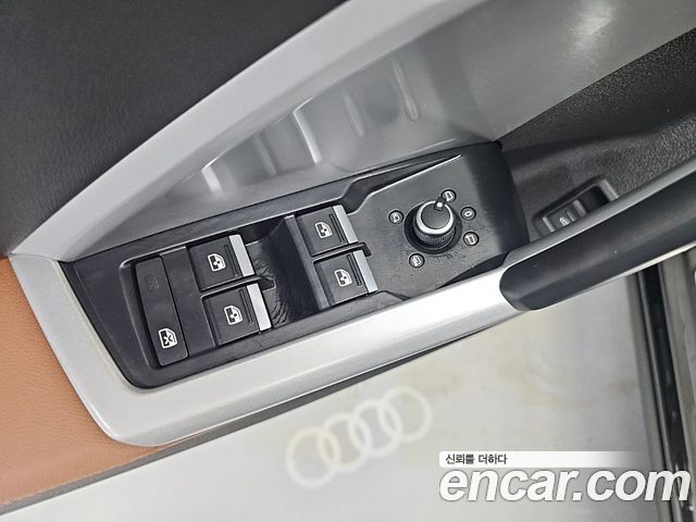 Audi Q3 (F3) 35 TDI Sportback 2023 — фото 20