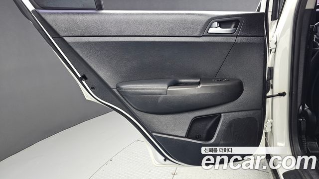 Kia Sportage (IV) Diesel 1.7 2wd Noblesse 2016 — фото 31
