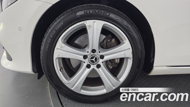 Mercedes-Benz E-Class (W213) E220d 4MATIC Avantgarde 2017 — фото 5