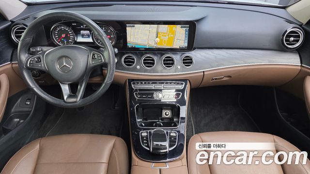 Mercedes-Benz E-Class (W213) E220d 4MATIC Avantgarde 2017 — фото 7