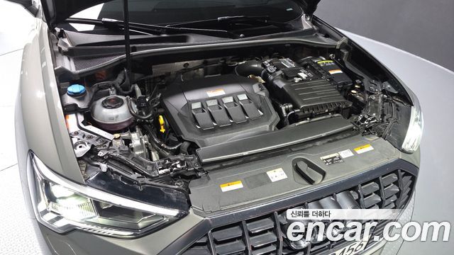 Audi Q3 (F3) 40 TFSI Quattro Premium 2023 — фото 6