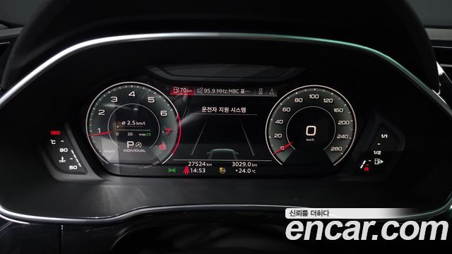 Audi Q3 (F3) 40 TFSI Quattro Premium 2023 — фото 8