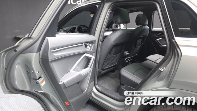 Audi Q3 (F3) 40 TFSI Quattro Premium 2023 — фото 12
