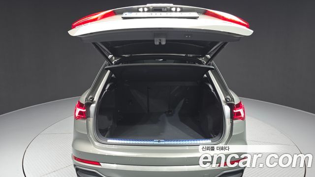 Audi Q3 (F3) 40 TFSI Quattro Premium 2023 — фото 20