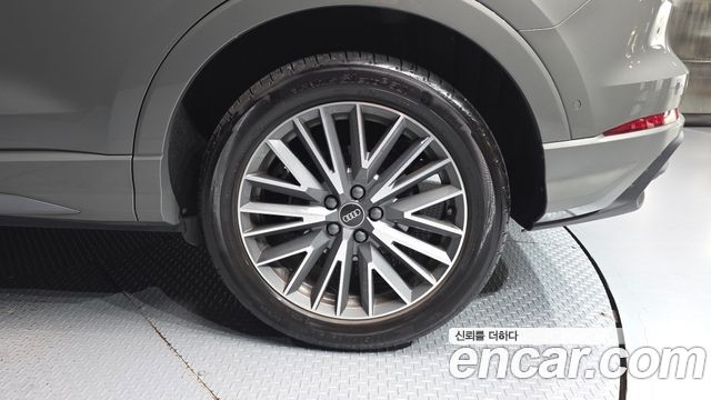 Audi Q3 (F3) 40 TFSI Quattro Premium 2023 — фото 21