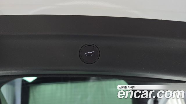 Tesla Model Y Long Range AWD 2022 — фото 36
