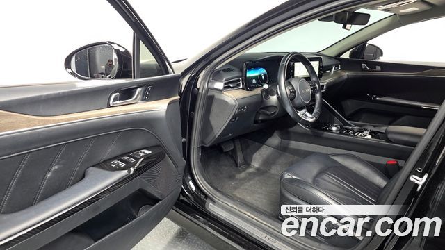 Kia K5 (III) 2.0 Signature 2023 — фото 10