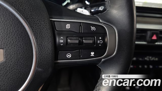 Kia K5 (III) 2.0 Signature 2023 — фото 17