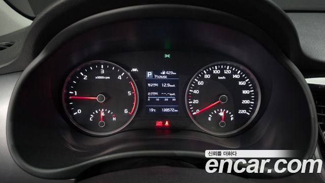 Kia Stonic Diesel 1.6 Prestige 2018 — фото 8