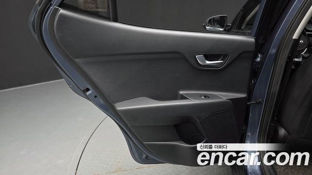 Kia Stonic Diesel 1.6 Prestige 2018 — фото 25