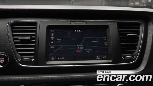 Kia Carnival 11-Seater Deluxe 2019 — фото 14