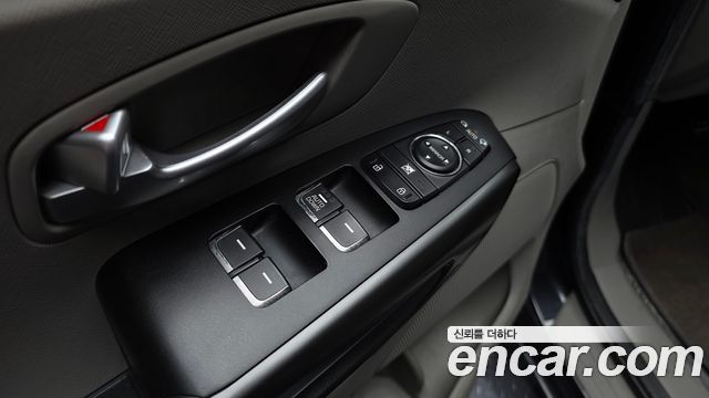 Kia Carnival 11-Seater Deluxe 2019 — фото 20