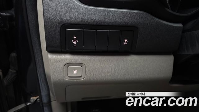 Kia Carnival 11-Seater Deluxe 2019 — фото 27