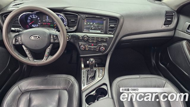 Kia K5 2.0 Prestige Standard 2012 — фото 7