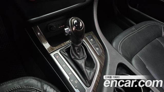 Kia K5 2.0 Prestige Standard 2012 — фото 9