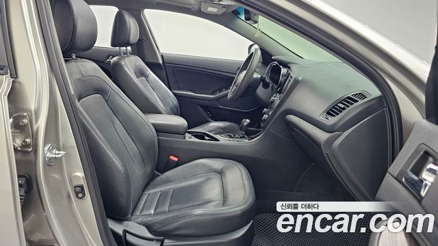 Kia K5 2.0 Prestige Standard 2012 — фото 11