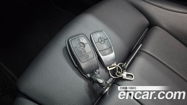 Mercedes-Benz GLB-Class (X247) GLB220 2020 — фото 17