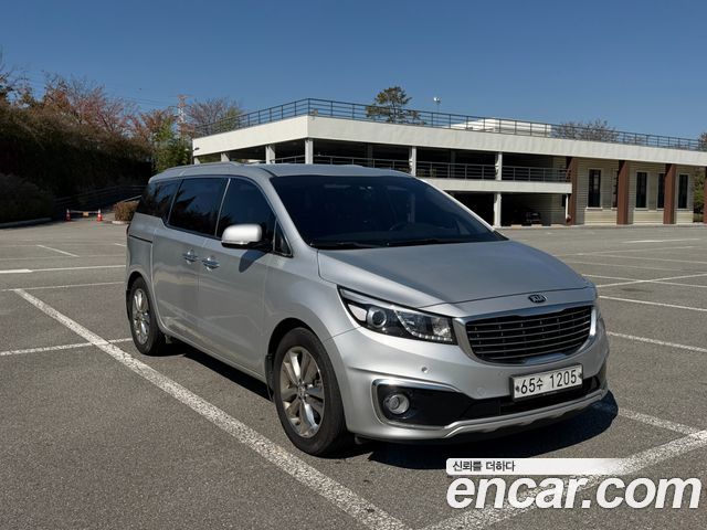 Kia Carnival 9-seater Prestige 2018 — фото 2