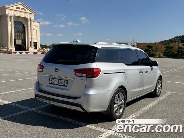 Kia Carnival 9-seater Prestige 2018 — фото 5