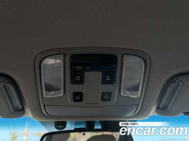 Kia Carnival 9-seater Prestige 2018 — фото 19