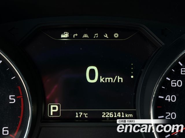 Kia Carnival 9-seater Prestige 2018 — фото 24