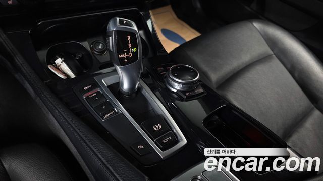 BMW 5 Series (F10) 520d 2015 — фото 9