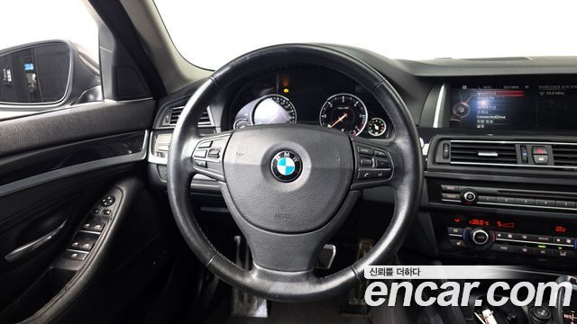 BMW 5 Series (F10) 520d 2015 — фото 13