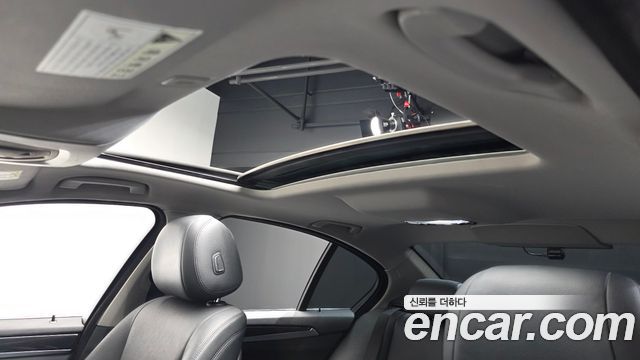 BMW 5 Series (F10) 520d 2015 — фото 16