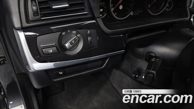 BMW 5 Series (F10) 520d 2015 — фото 20