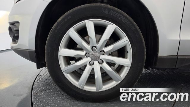 Audi Q5 2.0 TDI Quattro Dynamic 8R 2011 — фото 5
