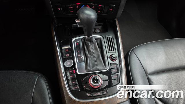 Audi Q5 2.0 TDI Quattro Dynamic 8R 2011 — фото 9