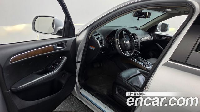 Audi Q5 2.0 TDI Quattro Dynamic 8R 2011 — фото 10
