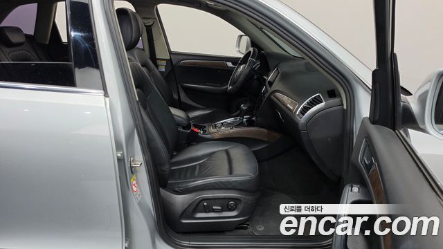 Audi Q5 2.0 TDI Quattro Dynamic 8R 2011 — фото 11