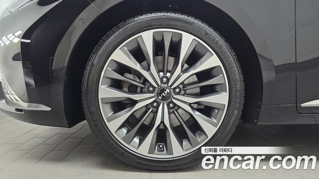 Kia K8 2.5 Gasoline 2WD Noblesse 2023 — фото 5
