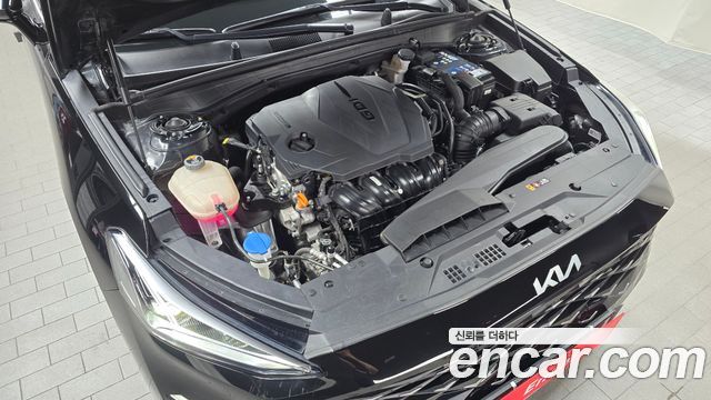 Kia K8 2.5 Gasoline 2WD Noblesse 2023 — фото 6