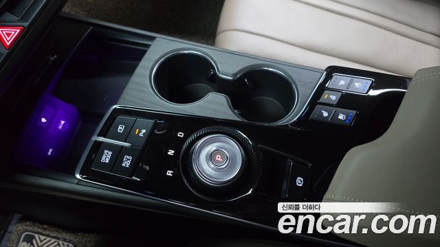 Kia K8 2.5 Gasoline 2WD Noblesse 2023 — фото 9