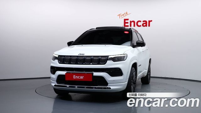 Jeep Compass (II) S 2.4 AWD 2022 — фото 3