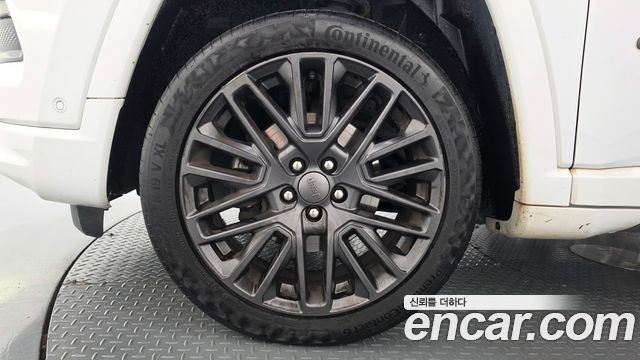 Jeep Compass (II) S 2.4 AWD 2022 — фото 5