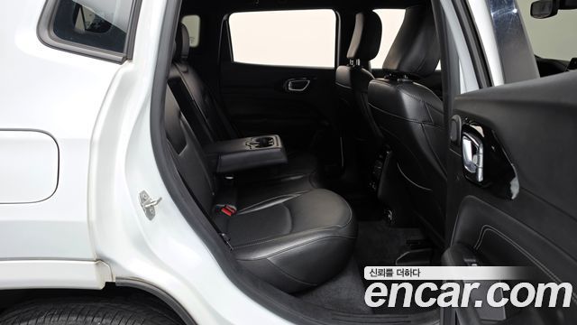 Jeep Compass (II) S 2.4 AWD 2022 — фото 11